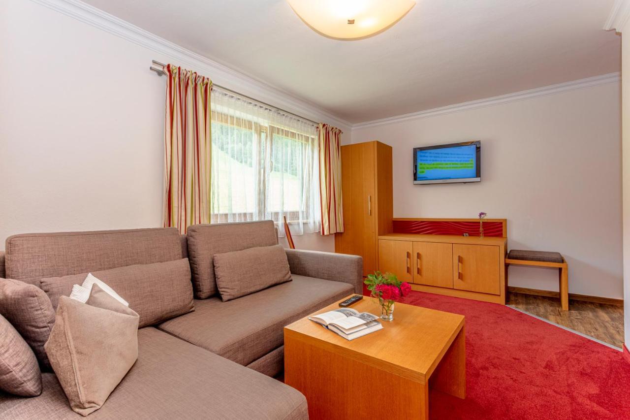 Hotel Der Pfindlhof à Leogang Extérieur photo