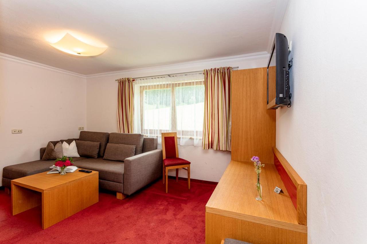Hotel Der Pfindlhof à Leogang Extérieur photo